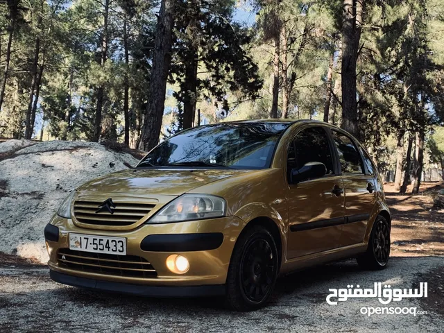 ستروين c3 2003 مميزه جدا و بحالة الشركه