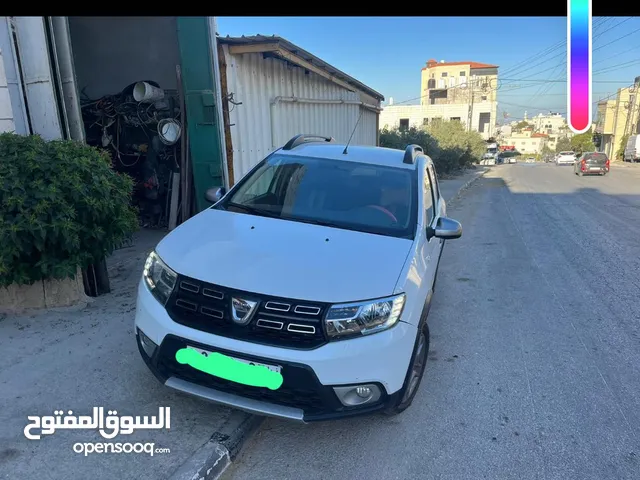 داشيا سانديرو