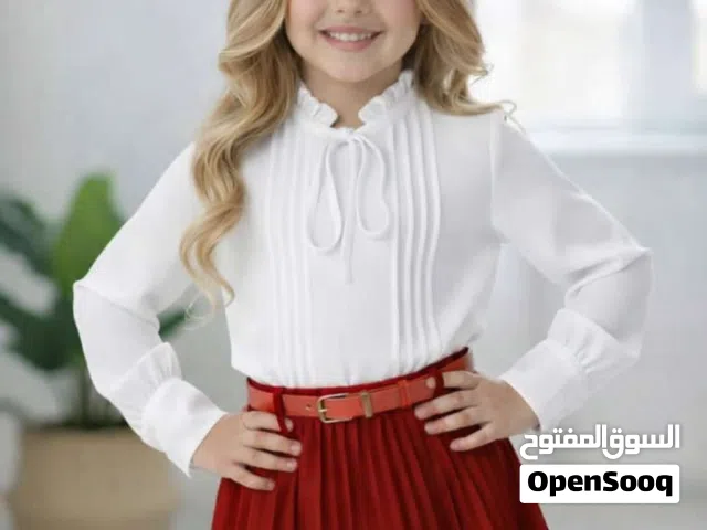 طقم بناتي رروعه ثلاثه قطع يلبس من عمر 3لا 9