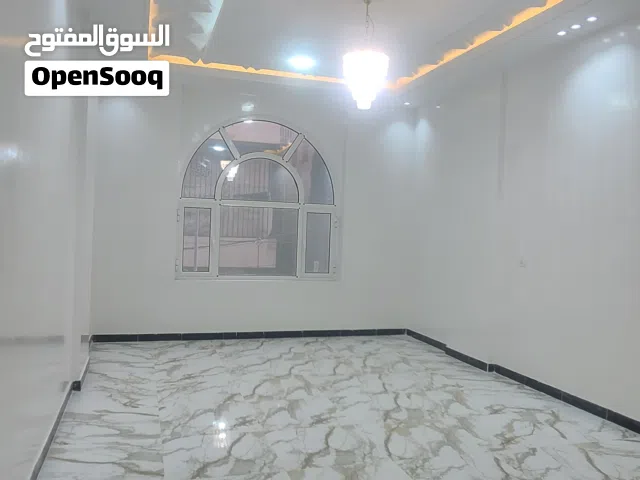 شقه صراميك لوكس بلاصبحي ب120 اربع غرف