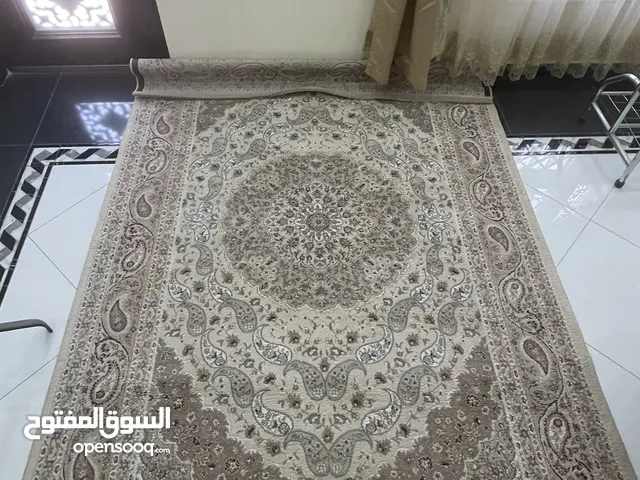 سجادتين نفس الشكل و الحجم