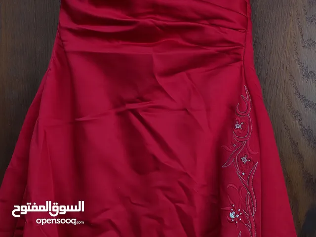 فستان خطوبة باكلس
