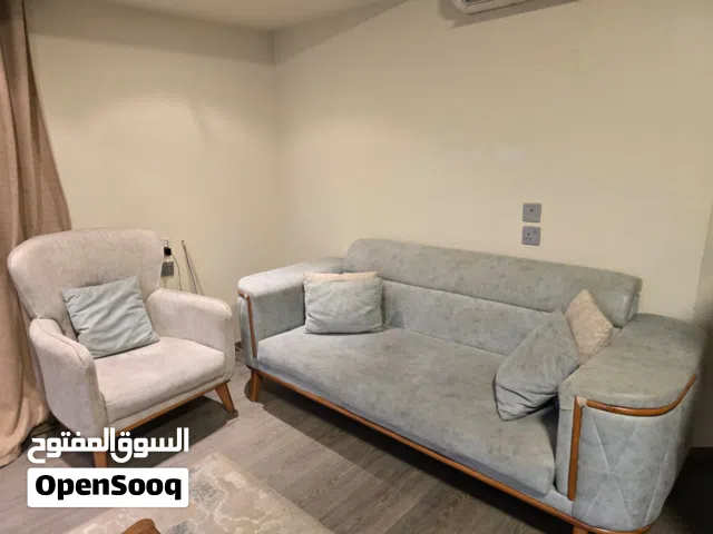 طقم جلوس (modern) في حاله جيده