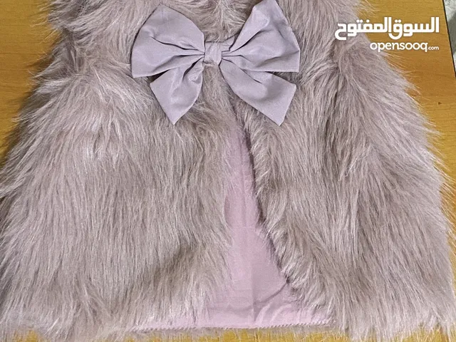 طقم بناتي 3 قطع بلوزه ومعطف وفنيله
