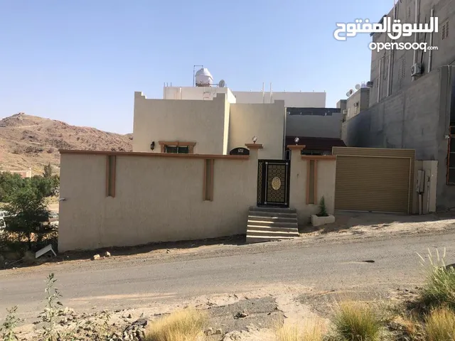 480 m2 3 Bedrooms Villa for Rent in Kuwait City Other