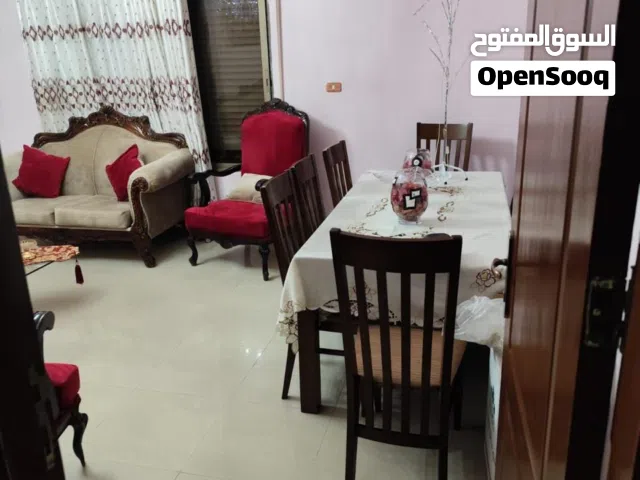 شقه طابق ارضي مع روف