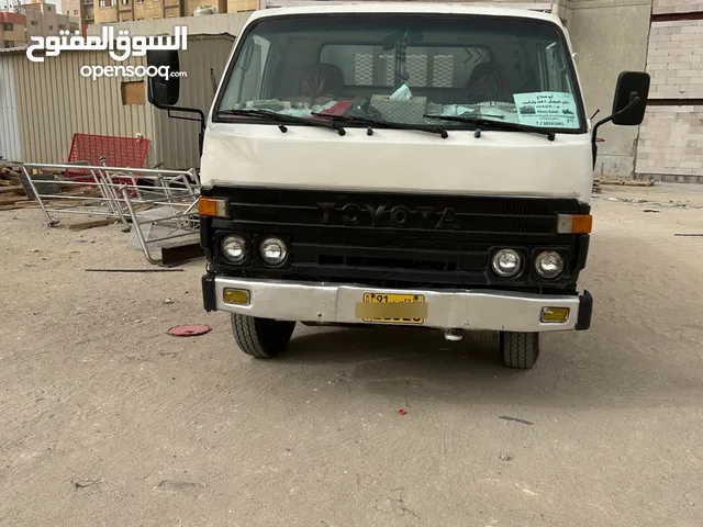 هاف لوري تويوتا للبيع
