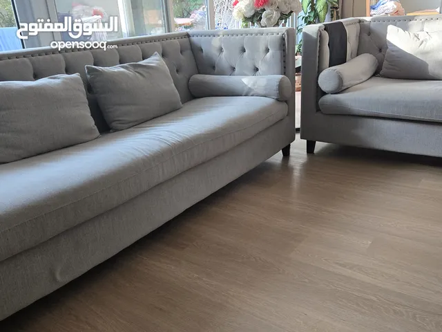 5 seater sofa in good condition (Negotiable)