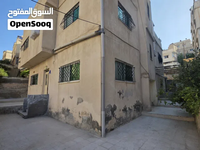160 m2 3 Bedrooms Townhouse for Sale in Amman Al Qwaismeh