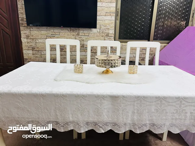 شراشف سفرة فاخرة جدا مع فروة لون ابيضّ بسعر مغري