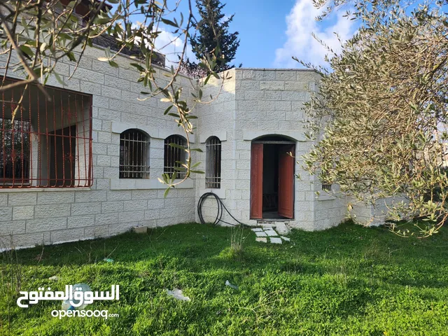 300 m2 4 Bedrooms Villa for Sale in Ramallah and Al-Bireh Jifna