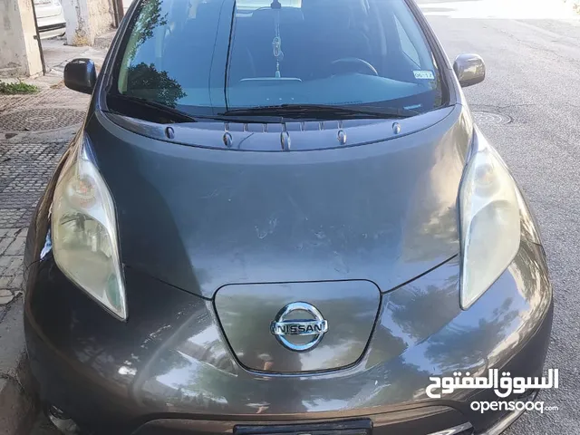 2015 Nissan Leaf 10 bar