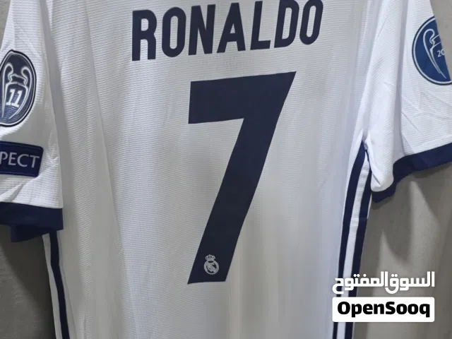 2 shirt siz M