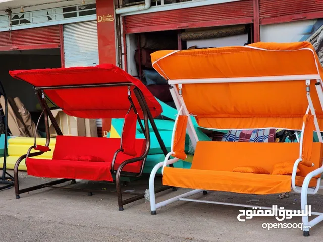 مراجيح وجلسات خارجية