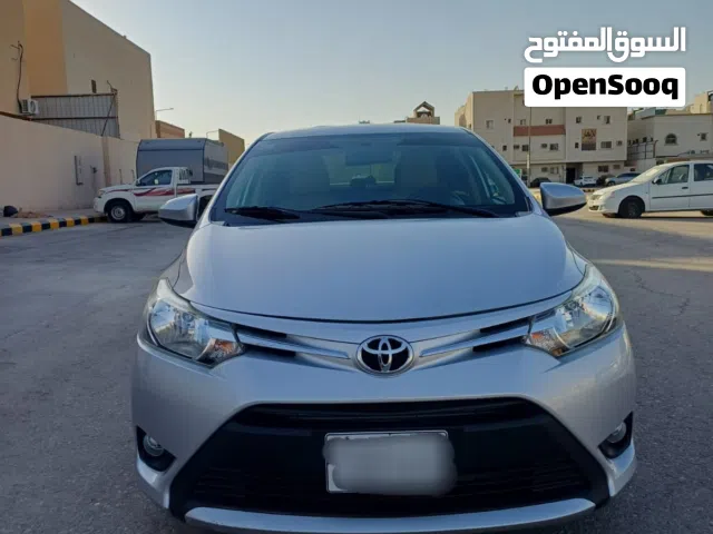 2017 Toyota Yaris E