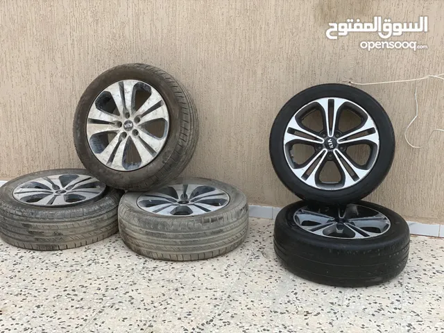 Dunlop 17 Tyre & Rim in Tripoli