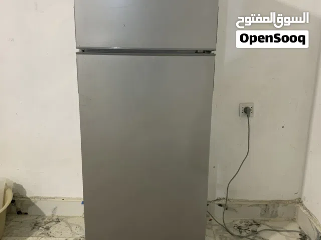 ثلاجه مستعمله ثلاث شهور وبالضمان والله يبارك حاجه نظيفه