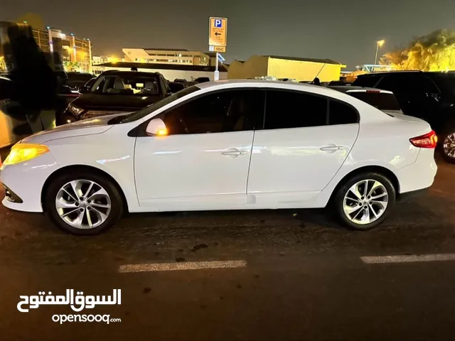 2016 Renault Fluence GCC, Full Options. Well-maintained, loaded with premium features.