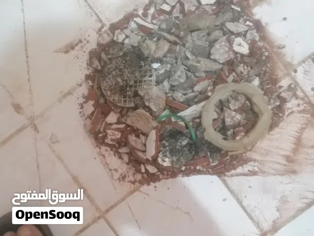 أعمال السباكه والبلاط وتسليك المواسير المجاري بالضغط والسسته الكهربائية