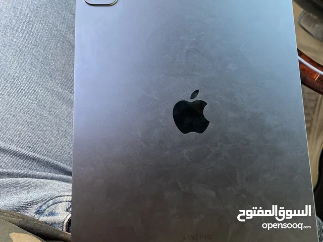 Apple iPad pro 4 256 GB in Benghazi