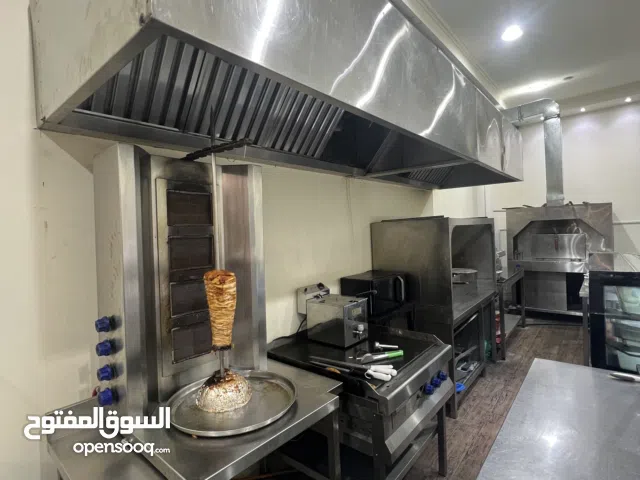 مطعم البيع ب المعدات و الايجار 22000
