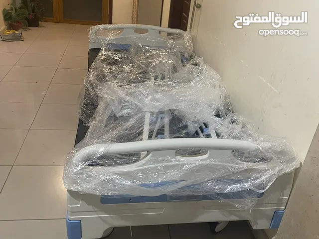 سرير طبي كهربائي للعناية بالمنزل