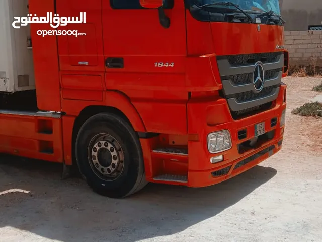 شاحمه للبيع