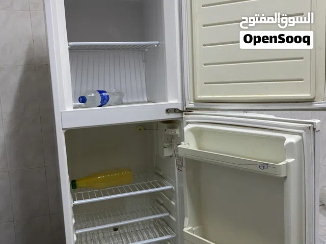 ثلاجه للبيع