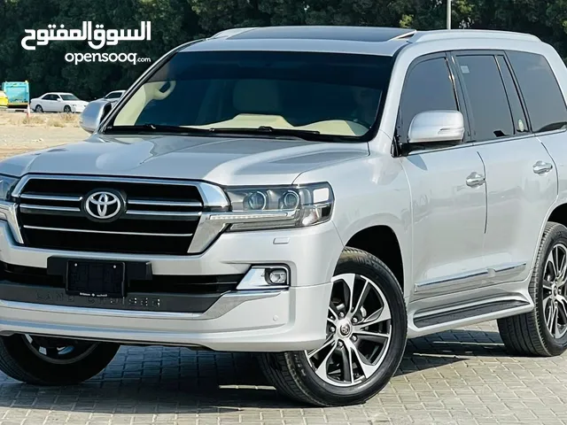 Used Toyota Land Cruiser in Sharjah