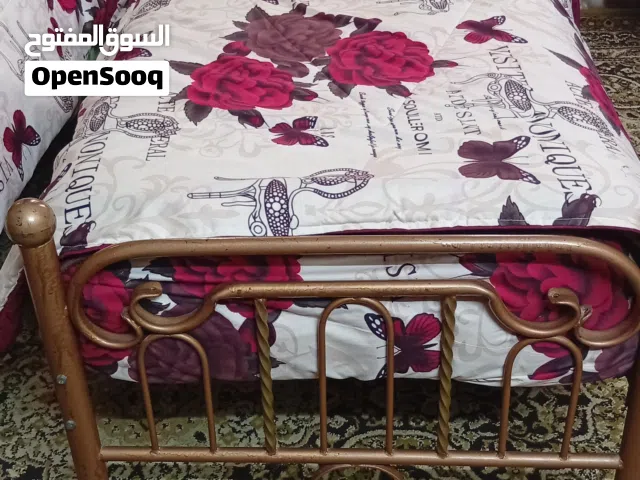 تخت حديد عدد 4 مستعمل