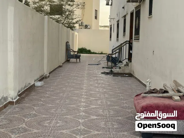 شقة العمر في العقبه الثامنة.. مساحة، استقلال، وموقع استراتيجي!