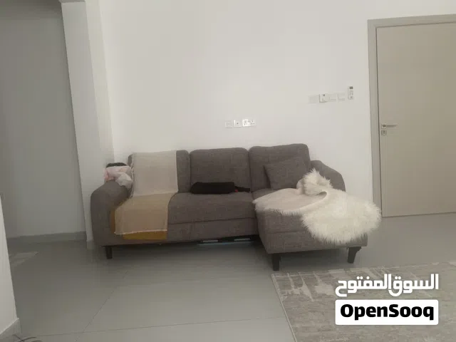كنب سريري شبه جديد