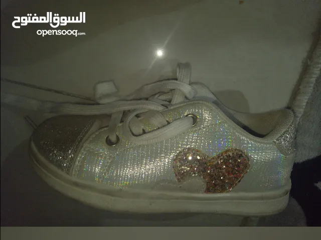 شوز من ريد تاج