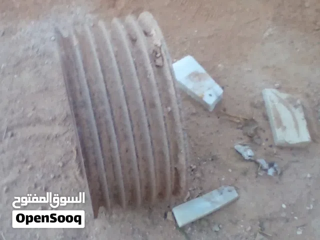 معدات صناعيه للبيع