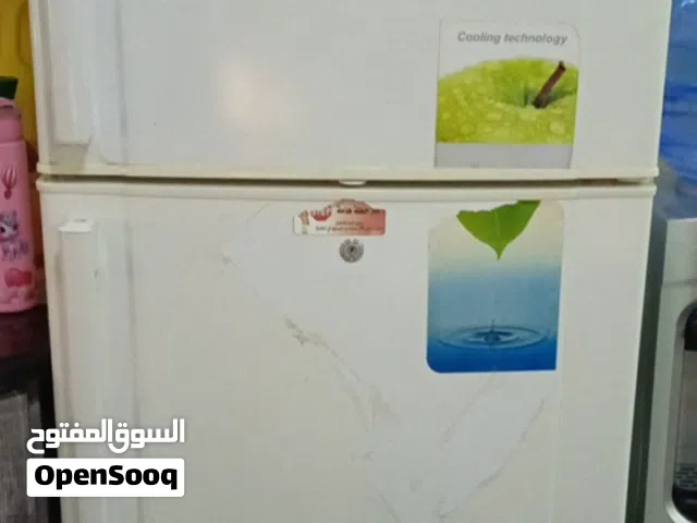 ثلاجه مستعمله نظيفه للبيع