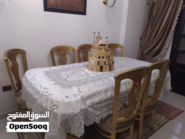 سفره خشب زان معموله عموله من  معرض high furniture استعمال نضيف