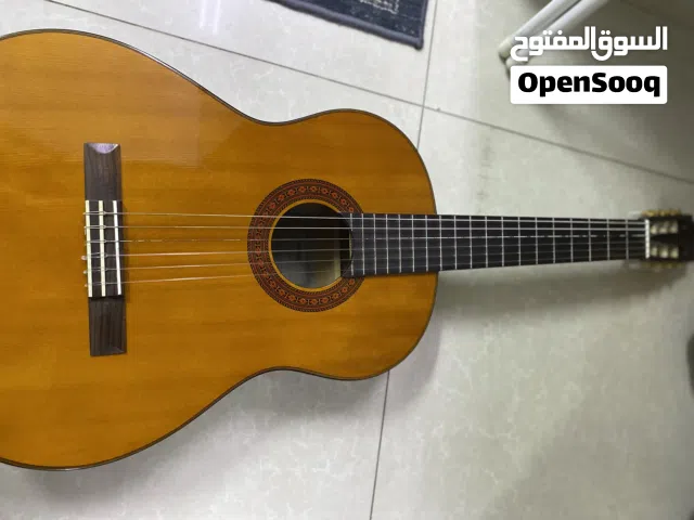 للبيع جيتار YAMAHA C70