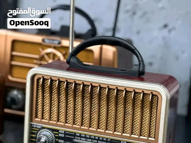 منظومة صوتية شاملة بتصميم راديو كلاسيكي