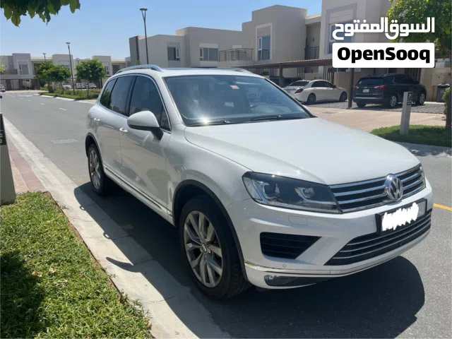 2015 فولكسفاغن طوارق Standard