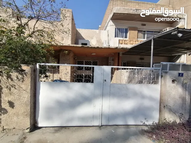 600 m2 More than 6 bedrooms Townhouse for Sale in Baghdad Mansour