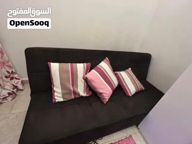 كنبة وسرير