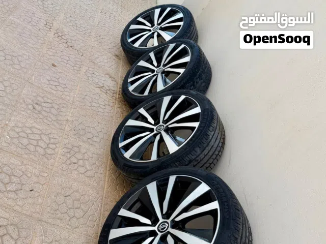 رنجات 19 مستعمل بجودة ممتازه مع تواير