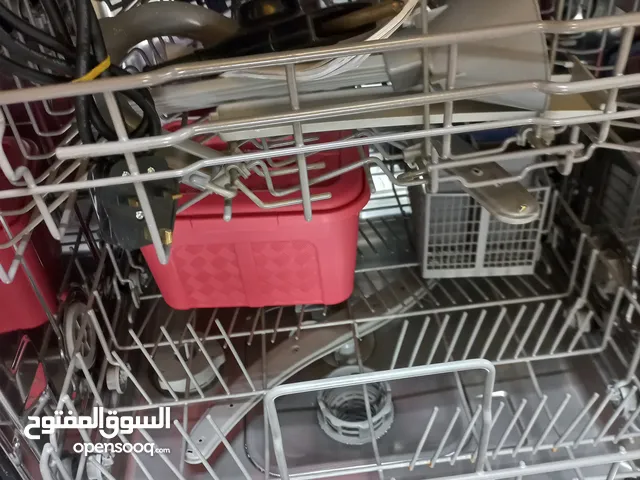 Hisense 12 Place Settings Dishwasher in Sharjah