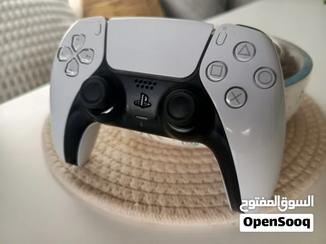 يد بلايستيشن 5 استعمال بسيط للبيع