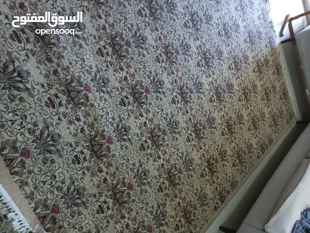 سجادة النساجون صوف ا بحالة ممتازة