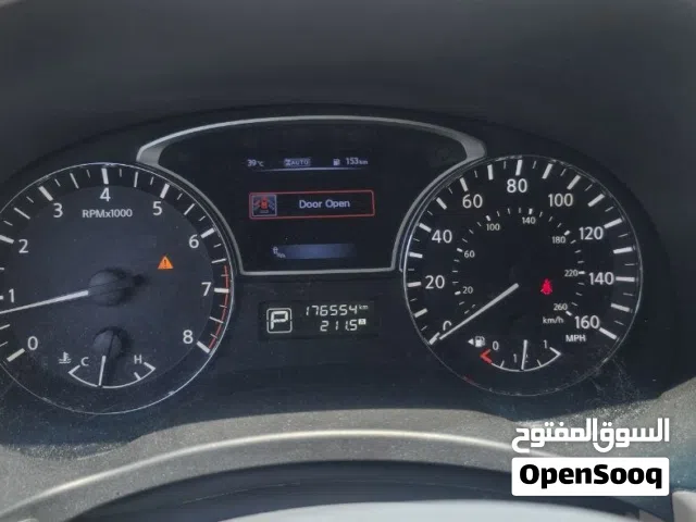 2015 نيسان باثفايندر SV