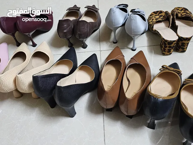 أحذية نسائيه كعب عالي مختلف الألوان والقياسات