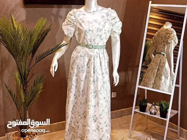 لا أصحاب المشاريع النسائيه فرصه من ذهب تشكيلة من الفساتين الناعمه الحديثه اشكال والوان بسعر جمله