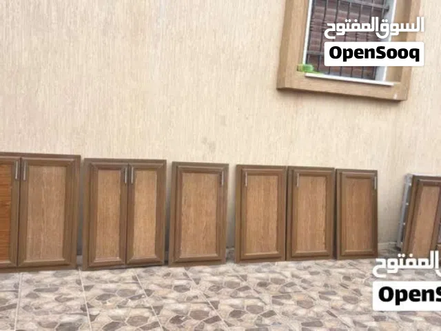 واجهة دولاب مطبخ نظاف