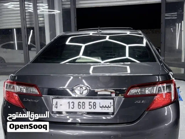 2014 تويوتا كامري XLE